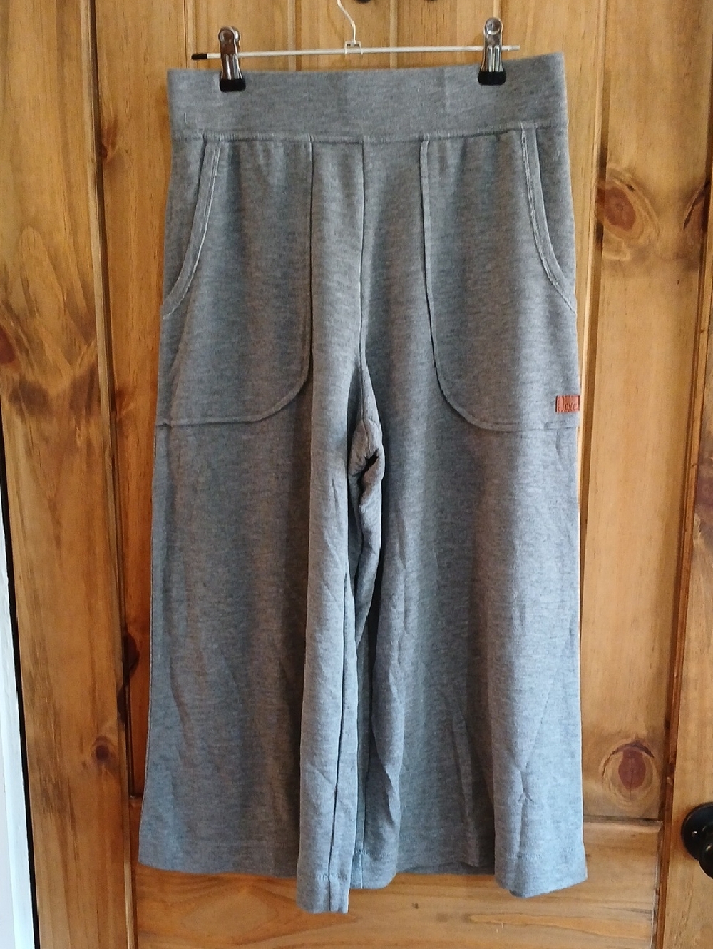 Peace Love World Heather Gray Crop Lounge Pants - XS